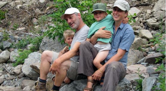 SetSize558306-Cheticamp-dads